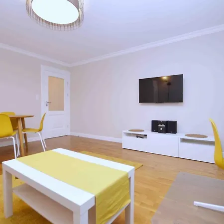 Apartment Spacious 3city With Bathtub In By Renters Gdansk